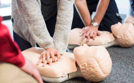Picture for category CPR Courses
